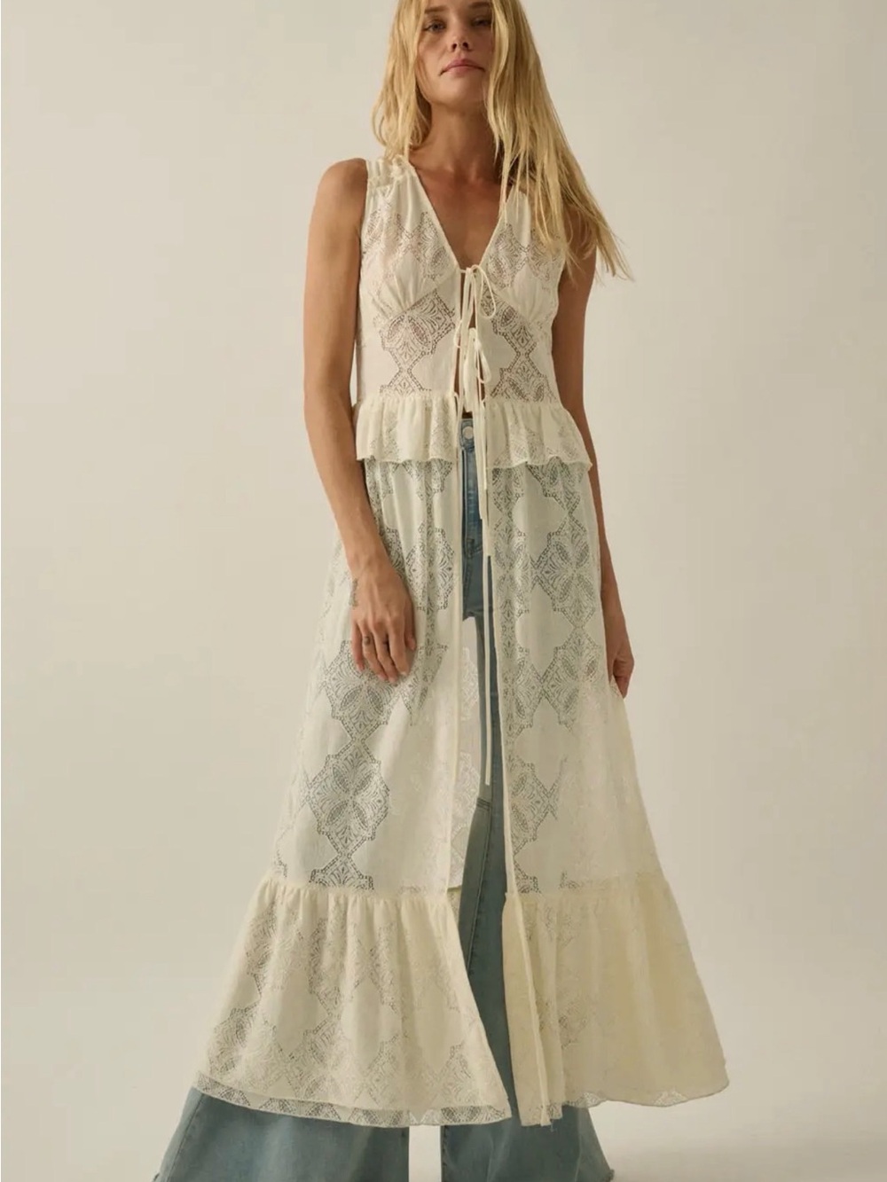 Floral Lace Ruffled Tie-Front Sleeveless
Maxi Top S-L